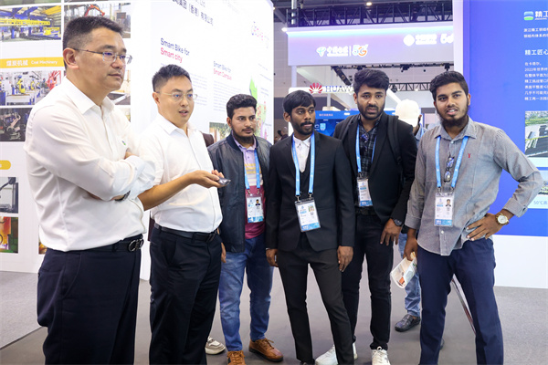 1733451168484809.jpg 湯總.jpg